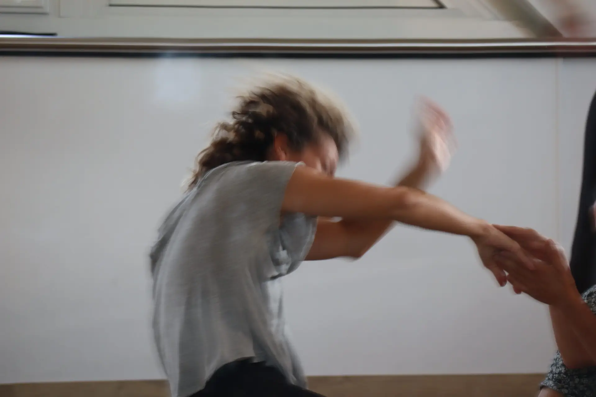 Lire la suite à propos de l’article Danse-thérapie:  se connaître par le mouvement